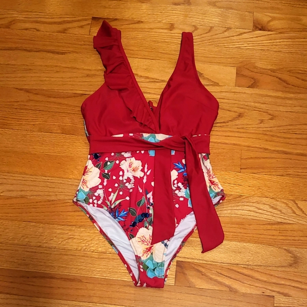 One piece swimsuit